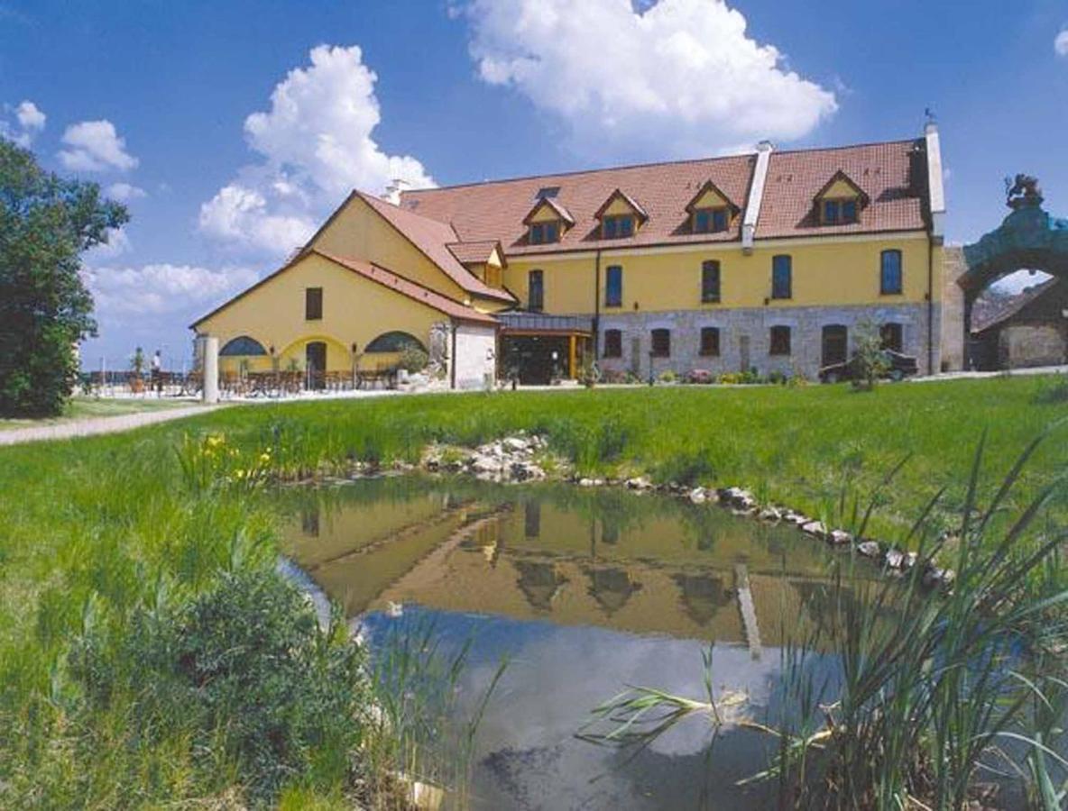 Hotel Und Restaurant Rittergut Kreipitzsch Naumburg  Exterior photo