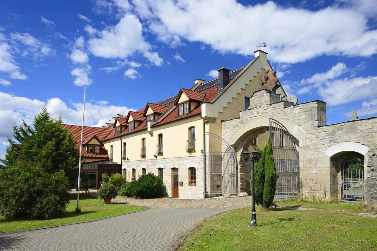 Hotel Und Restaurant Rittergut Kreipitzsch Naumburg  Exterior photo